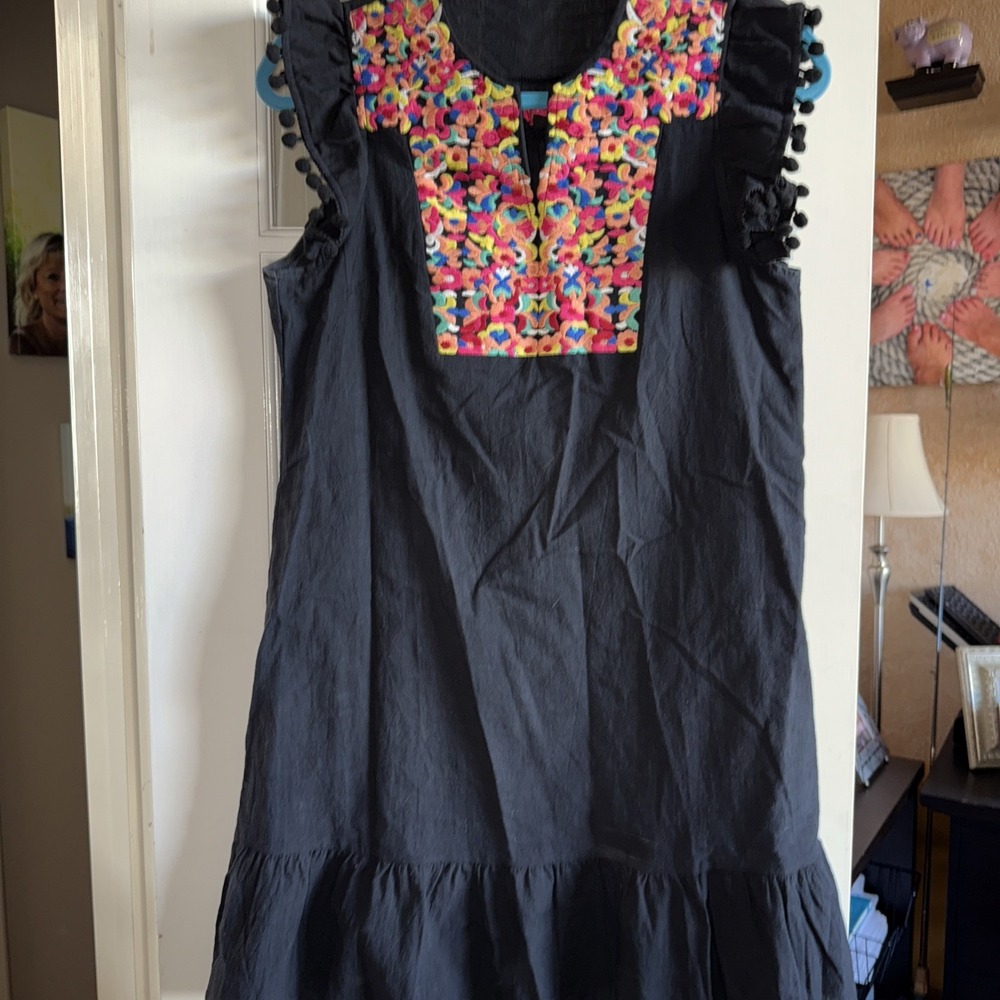 Kirundo Cabo‎ Embroidered Shift Dress Women's Small Black Pom Pom Mini 5076